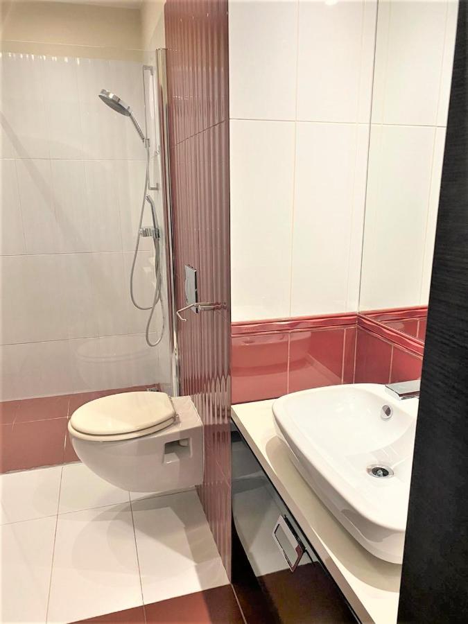 Secret 3 Apartment *