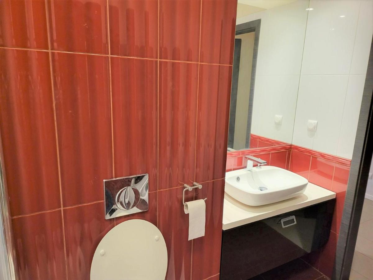 Apartment Secret 3 *